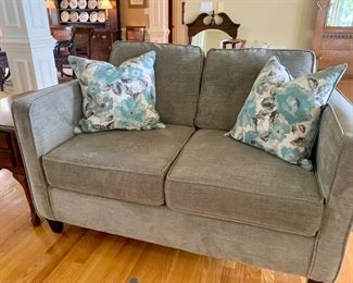 loveseat