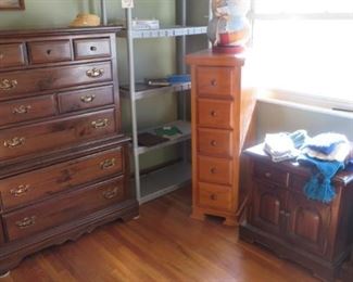 Pine Chest, 5 Drawer Cabinet, Pine End Tables, Plastic  Shelf