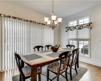 Canadel table + 6 chairs