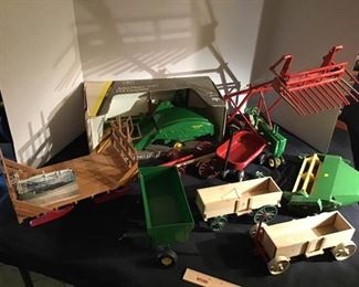 9 John Deere Collectibles