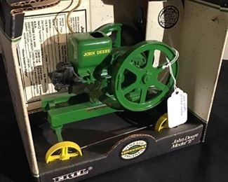 ERTL John Deere Model E Model Tractor