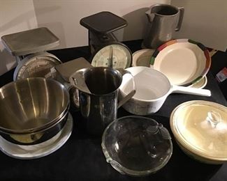 Large Lot of Kitchen Accessories