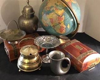 Mixed Travel Decor