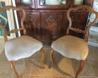 Pair of ladies side chairs, great for desk or vanity, etc. sold separately 