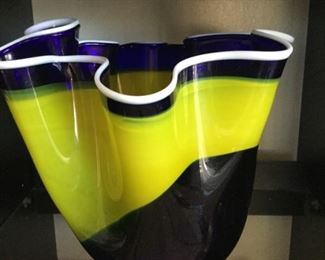 Art glass vase