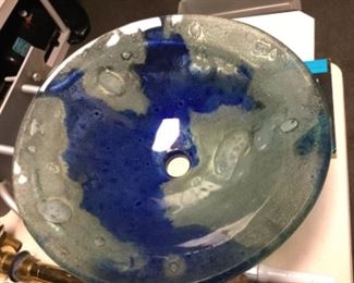 Sink with wall mount holder