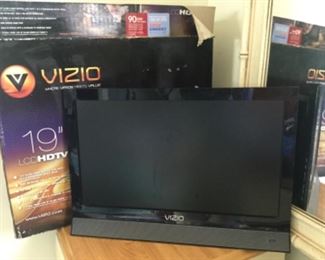 19 inch HD tv