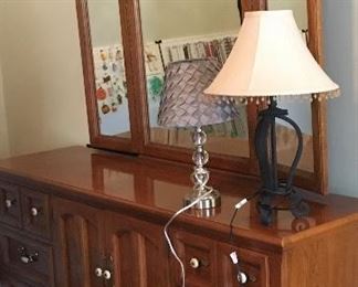Thomasville Dresser with Mirror and Two matching nite stands