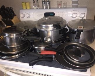 Assorted Cookware