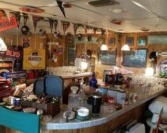 Sports bar!! Full of Chicago Bears and Florida Gators memorabilia. Barware and more