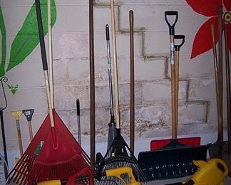 Lawn and garden tools, leaf blower, weed whip