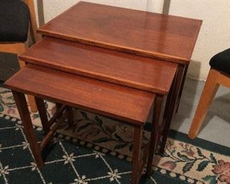 set of nesting tables and  area rug (8 x 10)