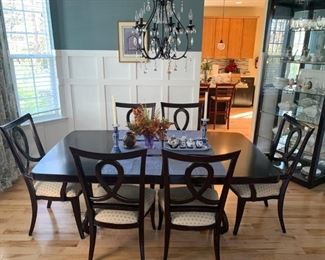Thomasville Nocturne Dining Room Set - Table plus 2 leaves, 6 chairs, matching curio