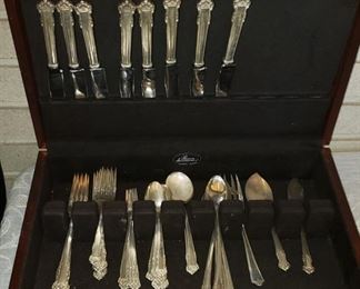 Lunt "English Shell" Sterling Flatware