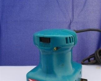 Makita Palm Sander 