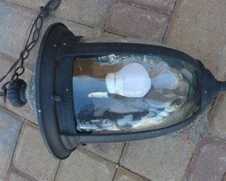 Outdoor hanging light