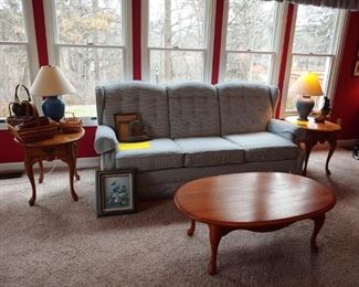 Lazy Boy sofa has blow-up mattress inside and we have the pump!