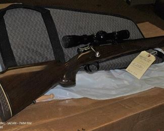 Browning - Safari - 7mm Rm - 4L23930 3-DSC_0050 (2)