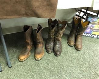 MEN’S BOOTS Sizes 10 – 10-1/2, most handmade.
Crocodile, Alligator, Caiman Belly, Ostrich, Hornback Lizard, Stingray, Elephant, Sharkskin, Cape Buffalo, Argentine Riding Boots.