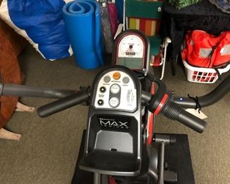 BRAND NEW Bow Flex Max Trainer M3 & Mat.