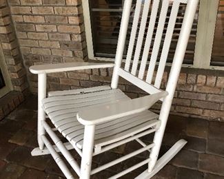Wood rocking chair - great condition 