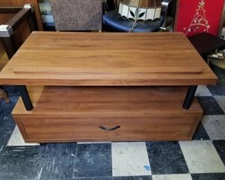 Modern Entertainment Center with Drawer and Front Stopper