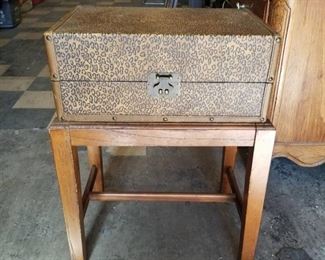 Leopard Print Decorative Liquor Bar
