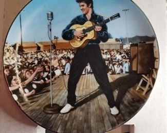 Plate Decor , Back In Tupelo 1965