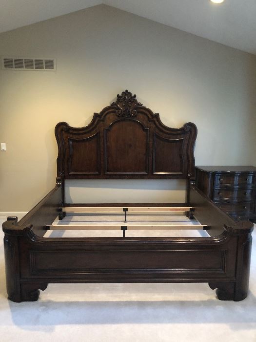 Bernhardt king size bed