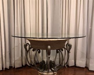 Lexington furniture table vase with class top. 