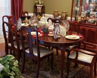 Haverty's dining set