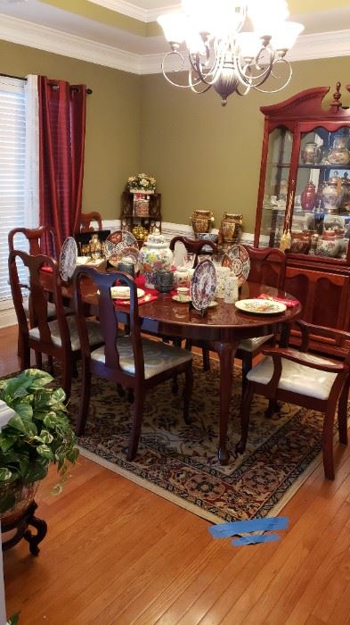 Haverty's dining set