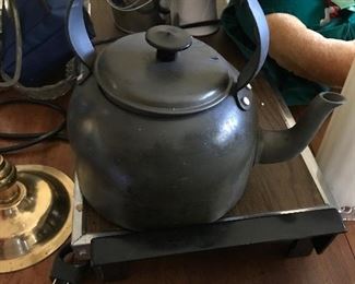Tea kettle