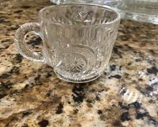 Slewed horseshoe punch bowl set