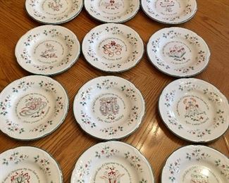 “12 Days of Christmas“ Pfaltzgraff dishes 