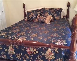 Queen size bed frame four poster beds - mattress is a full and you can have complimentary.