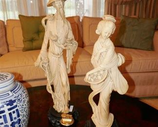 Pr. Large oriental figures