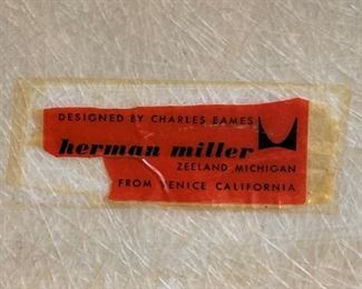 Eames
Herman Miller