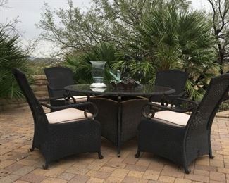 Outdoor table 4 chairs