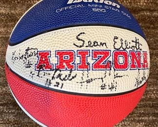 1988-1989 Autographed Arizona Wildcats Basketball - Sean Elliott, Kenny Lofton, etc