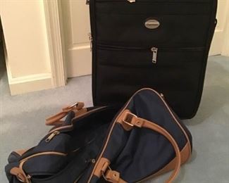 Suitcase and Duffle Bag https://ctbids.com/#!/description/share/337765