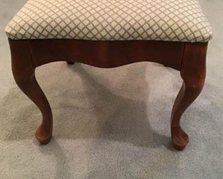 Upholstered Footstool https://ctbids.com/#!/description/share/337769