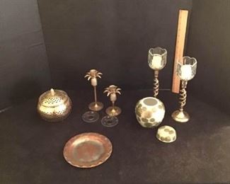 Ginger Jar and Brass Items https://ctbids.com/#!/description/share/337784