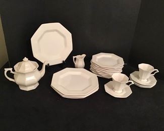 White Ironstone Dishes https://ctbids.com/#!/description/share/337823