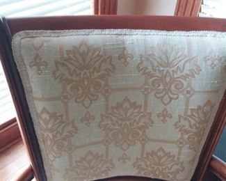 Accent chair with "gold" fabric print