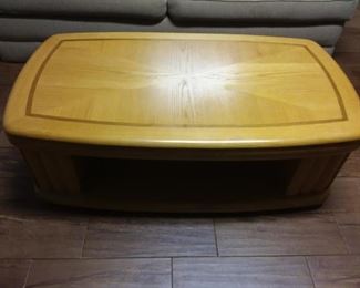 Solid wood Lift top coffee table