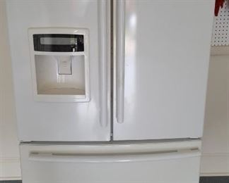 French door refrigerator