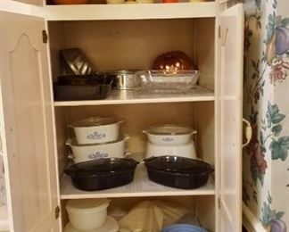 Tupperware & Corning Ware