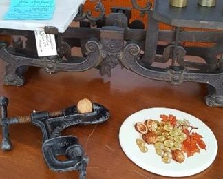 Balance scale, nut cracker