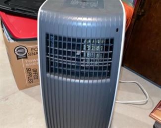 Air conditioner, portable